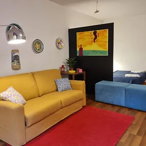 https://casa-di-domi-artista.hotels-amalfi.com